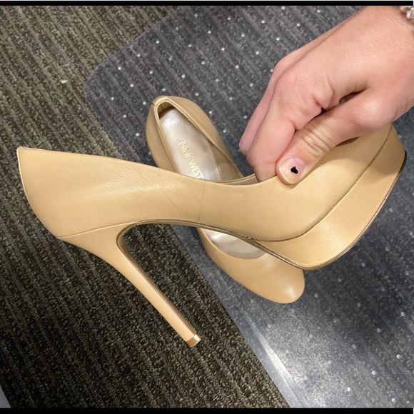 Nude heels, open box condition! - Picture 3 of 3